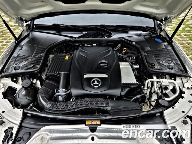 Mercedes-Benz C-Class (W205) C200 Cabriolet 2018 — фото 24