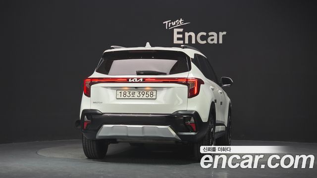 Kia Seltos Gasoline 2.0 2WD Signature 2023 — фото 4