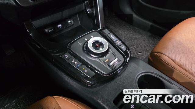 Kia Seltos Gasoline 2.0 2WD Signature 2023 — фото 9
