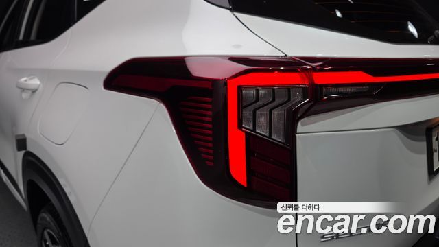 Kia Seltos Gasoline 2.0 2WD Signature 2023 — фото 23