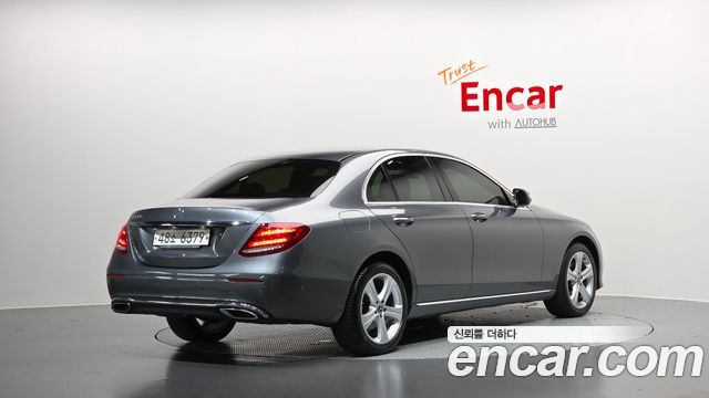 Mercedes-Benz E-Class (W213) E220d Avantgarde 2017 — фото 2