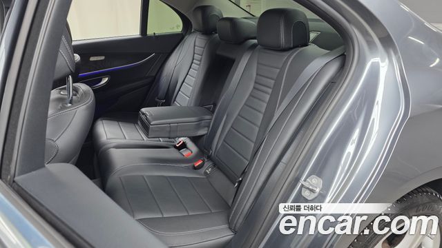 Mercedes-Benz E-Class (W213) E220d Avantgarde 2017 — фото 12