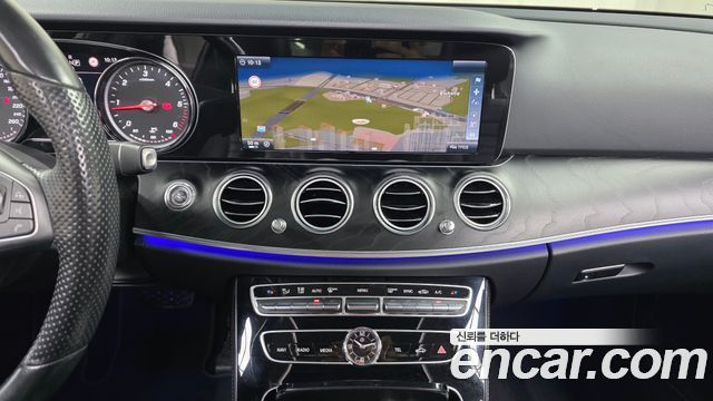 Mercedes-Benz E-Class (W213) E220d Avantgarde 2017 — фото 13