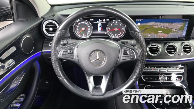 Mercedes-Benz E-Class (W213) E220d Avantgarde 2017 — фото 14
