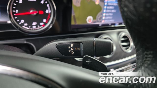 Mercedes-Benz E-Class (W213) E220d Avantgarde 2017 — фото 19