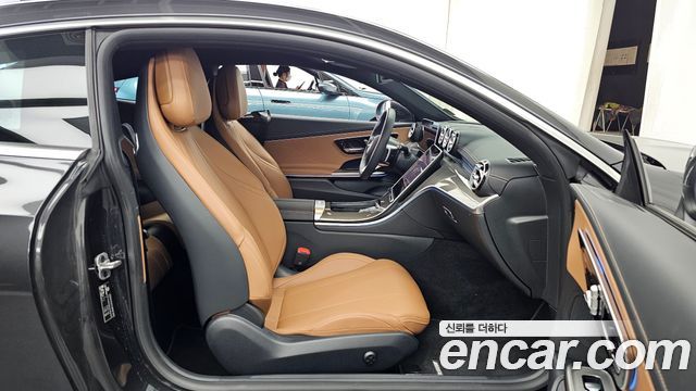 Mercedes-Benz CLE-Class (C236) CLE200 Coupe 2025 — фото 11