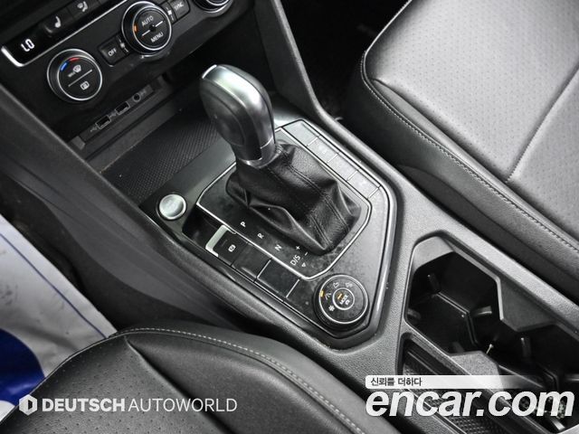 Volkswagen Tiguan Allspace 2.0 TSI Prestige 2019 — фото 9