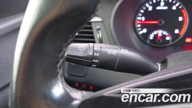 Kia K5 (II) 1.7 Diesel Prestige 2019 — фото 19