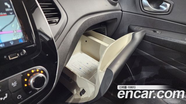 Renault Korea QM3 RE 2018 — фото 33