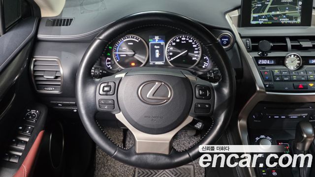 Lexus NX300h Supreme 2017 — фото 13