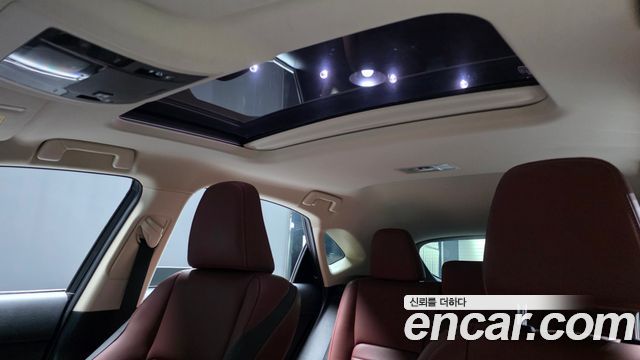 Lexus NX300h Supreme 2017 — фото 18