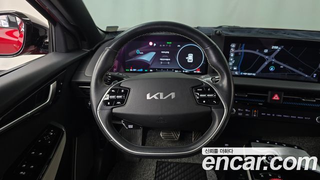 Kia EV6 Long Range GT Line 2022 — фото 13