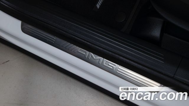Mercedes-Benz GLB-Class (X247) AMG GLB35 4MATIC 2026 — фото 19
