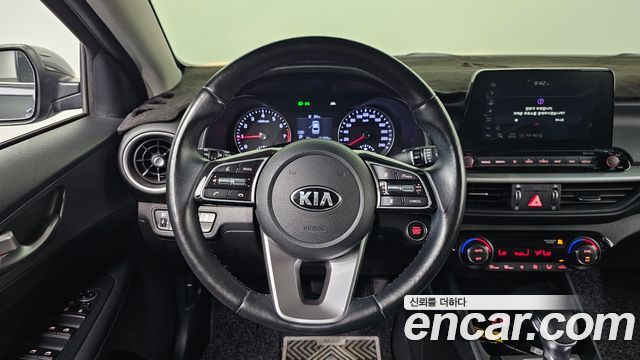 Kia K3 Luxury 2019 — фото 12