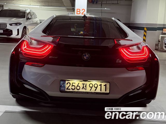 BMW i8 Coupe 2015 — фото 4