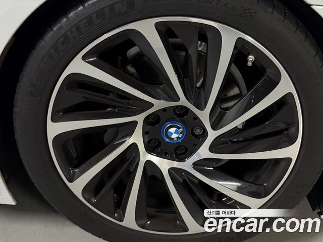 BMW i8 Coupe 2015 — фото 6