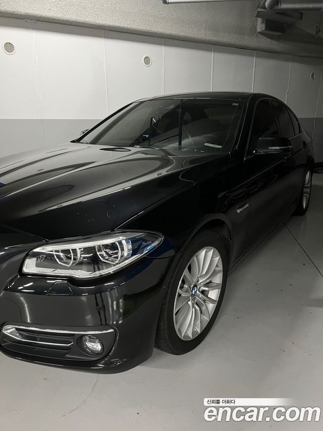 BMW 5 Series (F10) 528i xDrive Luxury Plus