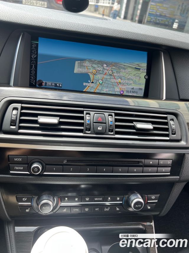 BMW 5 Series (F10) 528i xDrive Luxury Plus 2015 — фото 15
