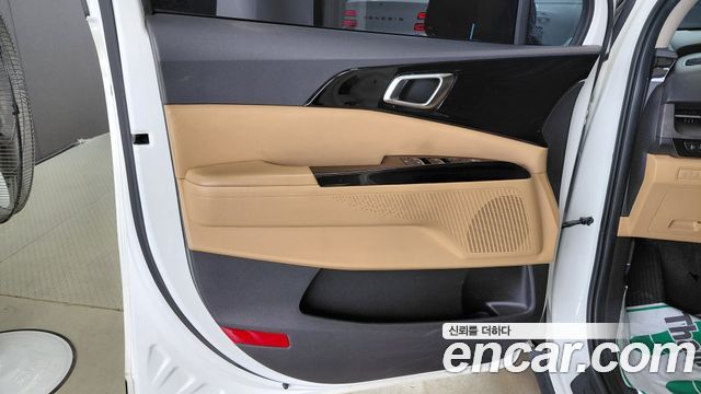 Kia Carnival (IV) Diesel 9-Seater Prestige 2023 — фото 24