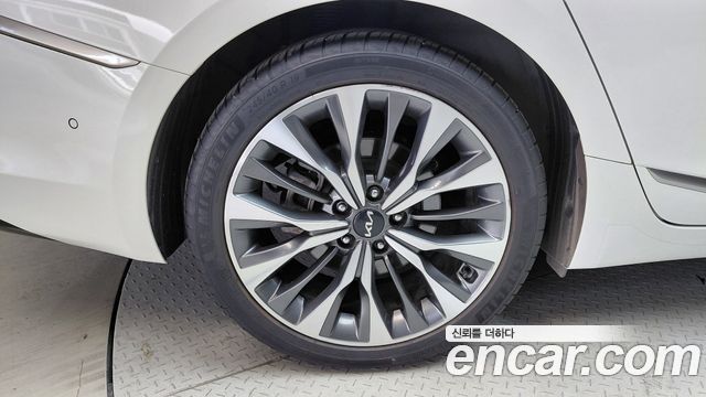 Kia K8 2.5 Gasoline 2WD Signature 2023 — фото 5