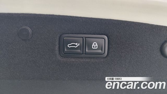 Kia K8 2.5 Gasoline 2WD Signature 2023 — фото 16