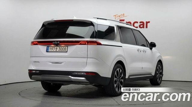 Kia Carnival (IV) Gasoline 9-Seater Noblesse 2023 — фото 2