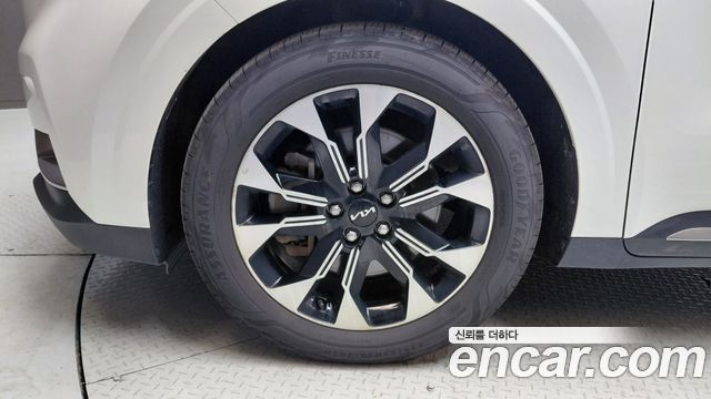 Kia Carnival (IV) Gasoline 9-Seater Noblesse 2023 — фото 5