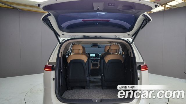 Kia Carnival (IV) Gasoline 9-Seater Noblesse 2023 — фото 17