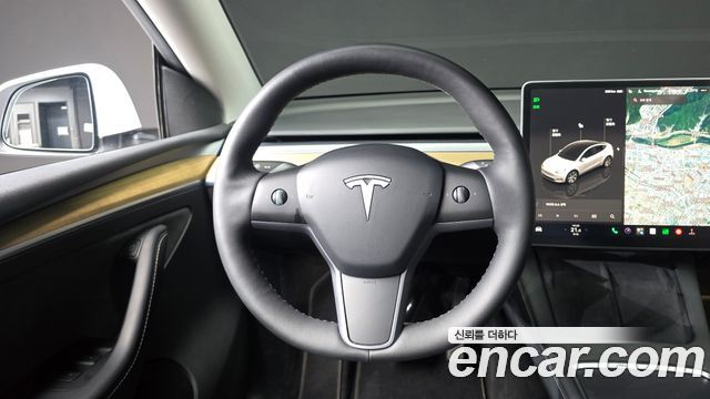 Tesla Model Y RWD 2024 — фото 12