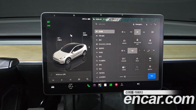 Tesla Model Y RWD 2024 — фото 14