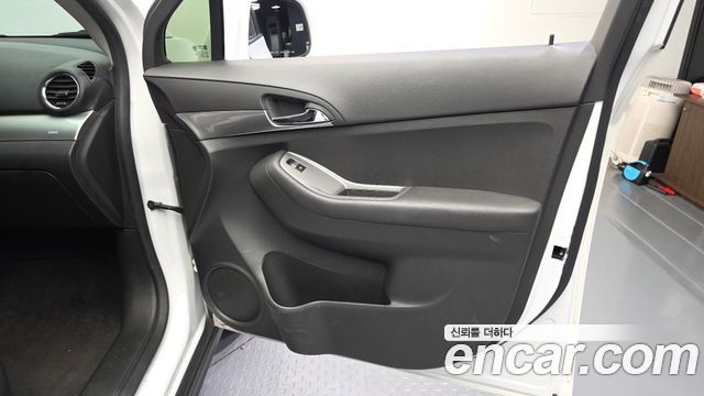 Chevrolet Orlando 2.0 Diesel LTZ Premium 2013 — фото 30