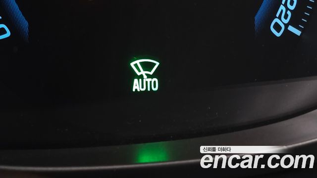 Chevrolet Orlando 2.0 Diesel LTZ Premium 2013 — фото 40