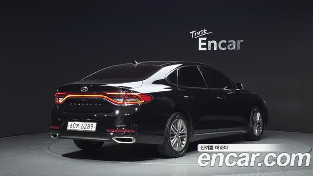 Hyundai Grandeur (IG) 2.4 Premium 2019 — фото 2
