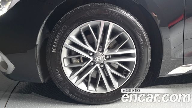 Hyundai Grandeur (IG) 2.4 Premium 2019 — фото 5