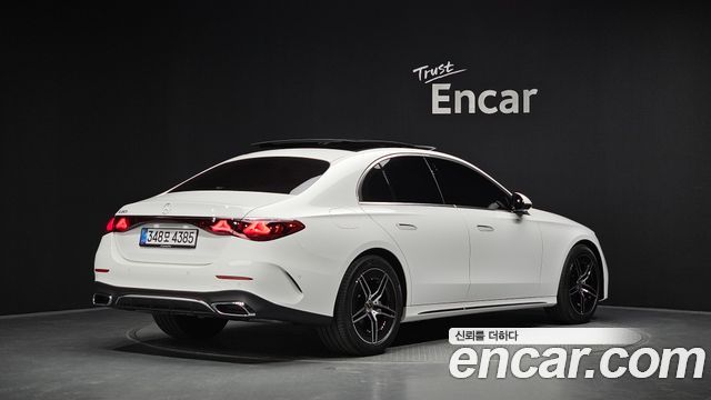 Mercedes-Benz E-Class (W214) E200 AMG Line 2026 — фото 2