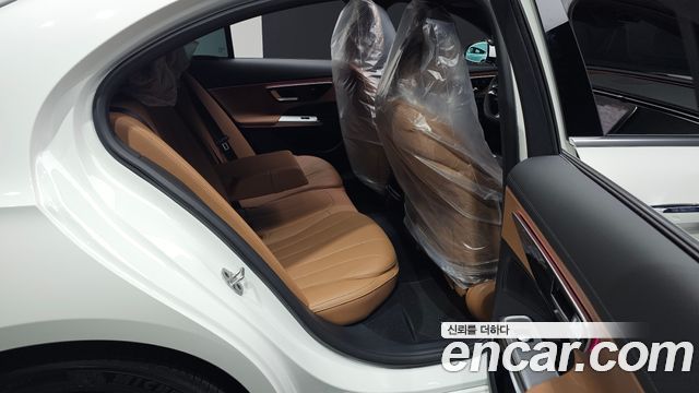 Mercedes-Benz E-Class (W214) E200 AMG Line 2026 — фото 11