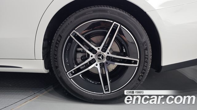 Mercedes-Benz E-Class (W214) E200 AMG Line 2026 — фото 21