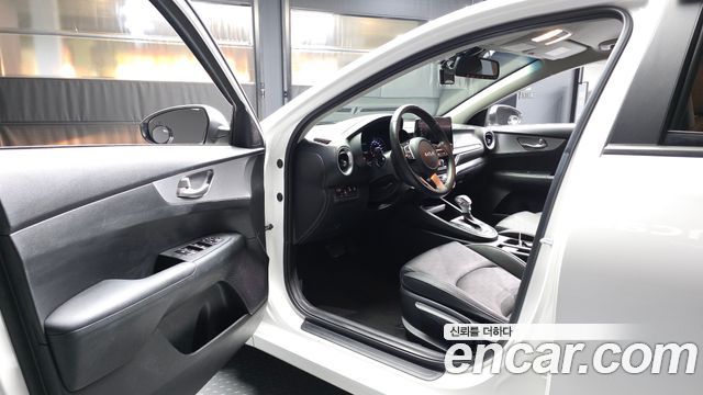 Kia K3 (II) 1.6 Prestige 2022 — фото 10