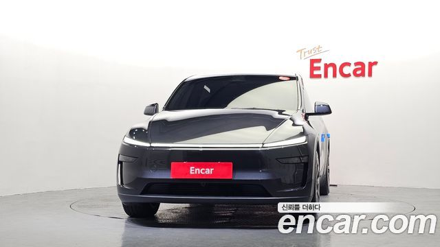 Tesla Model Y RWD 2025 — фото 3