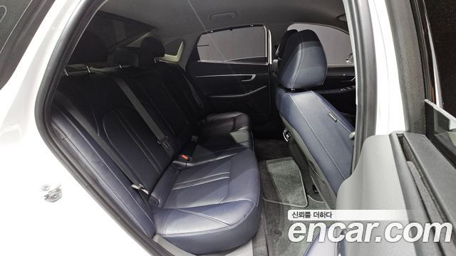 Hyundai Sonata The Edge (DN8) 1.6 Turbo Exclusive 2024 — фото 11