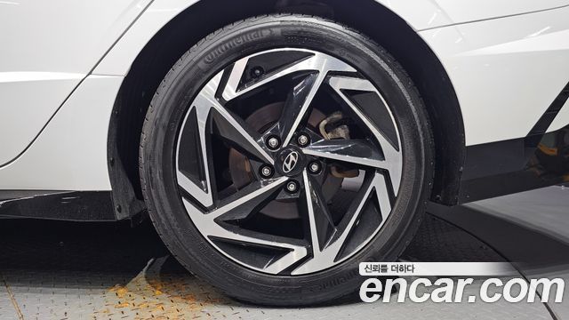 Hyundai Sonata The Edge (DN8) 1.6 Turbo Exclusive 2024 — фото 21