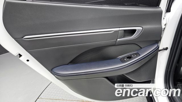 Hyundai Sonata The Edge (DN8) 1.6 Turbo Exclusive 2024 — фото 25