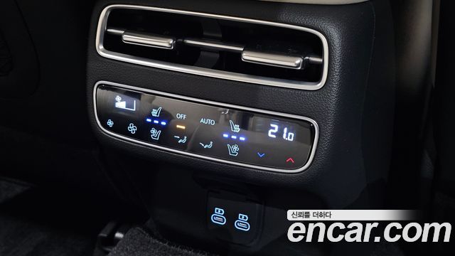 Genesis GV70 2.5T Gasoline 2WD 2025 — фото 17