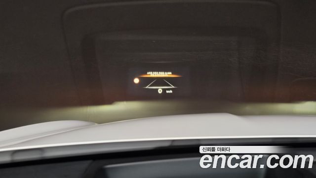 Genesis GV70 2.5T Gasoline 2WD 2025 — фото 18