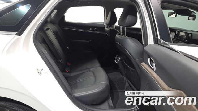 Kia K5 (III) 2.0 LPI Noblesse 2021 — фото 16