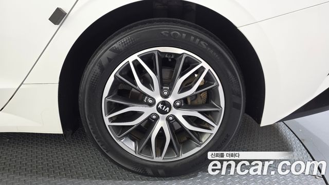 Kia K5 (III) 2.0 LPI Noblesse 2021 — фото 27