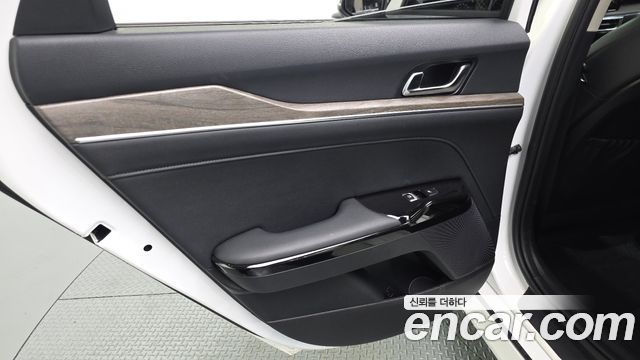 Kia K5 (III) 2.0 LPI Noblesse 2021 — фото 31