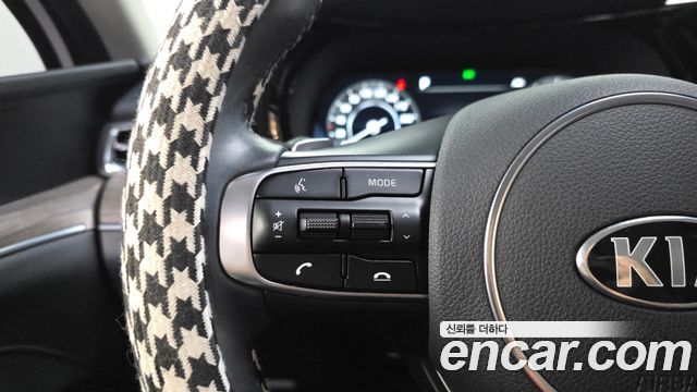 Kia K5 (III) 2.0 LPI Noblesse 2021 — фото 38