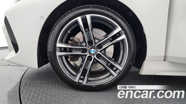 BMW 1 Series (F40) 120i M Sports 2021 — фото 5