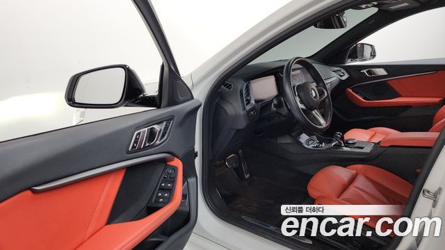 BMW 1 Series (F40) 120i M Sports 2021 — фото 10